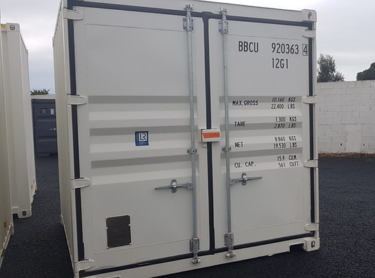 10′ DRY Seecontainer 1. Fahrt