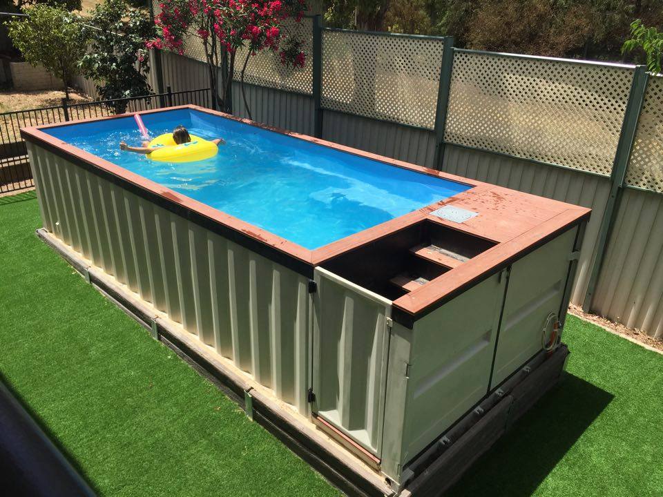 Versandcontainer Schwimmbad